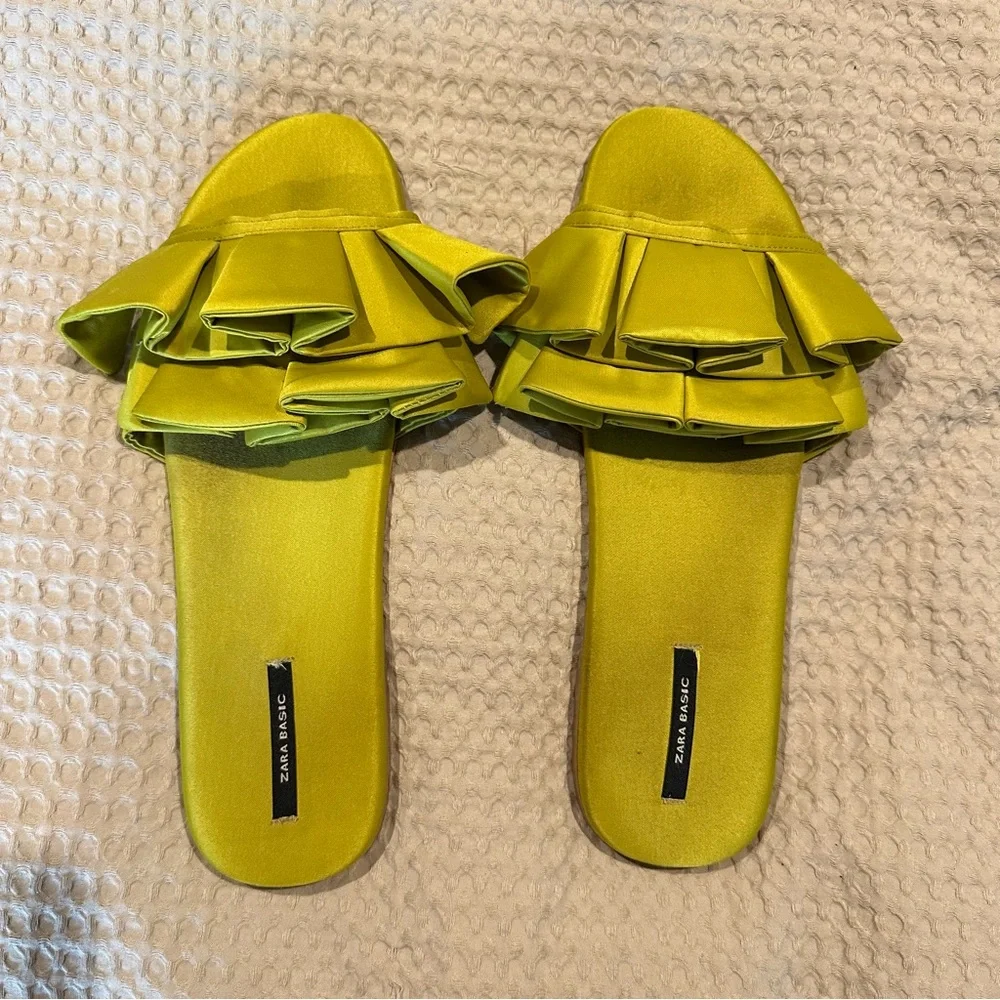 Zara Yellow Green Chartreuse Ruffle Satin Slide Sandals Sz 11 - Picture 2 of 6